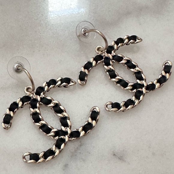 Chanel CC Chain Dangle Earrings Gold and Satin - Picture 1 of 16